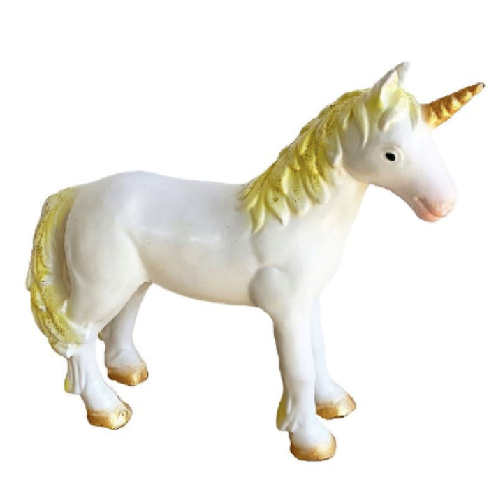Golden Unicorn + Pegasus with Golden Hooves