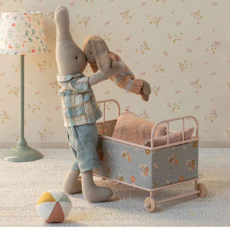 Bunny Set, Micro with Magnet Hands