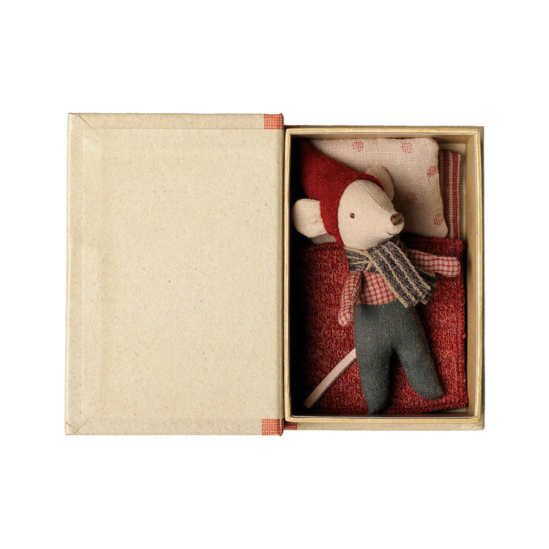 Christmas Mouse, Baby in Book