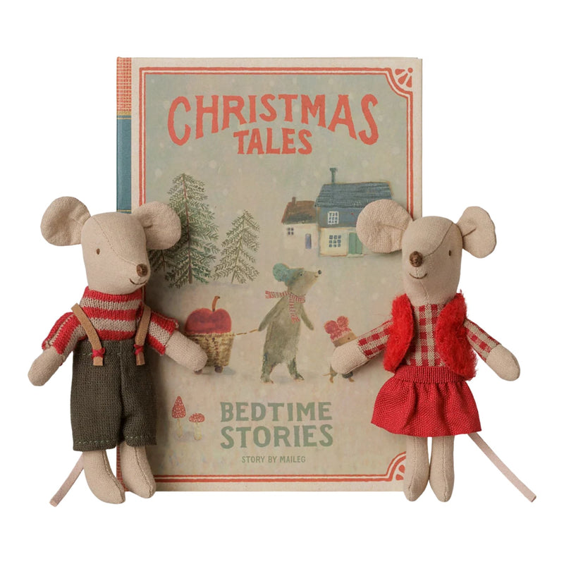 Christmas Twin Mice, Little Sister + Brother in Book