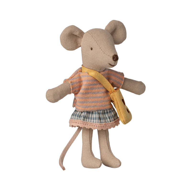 Clothes and Bag, Little Sister Mouse