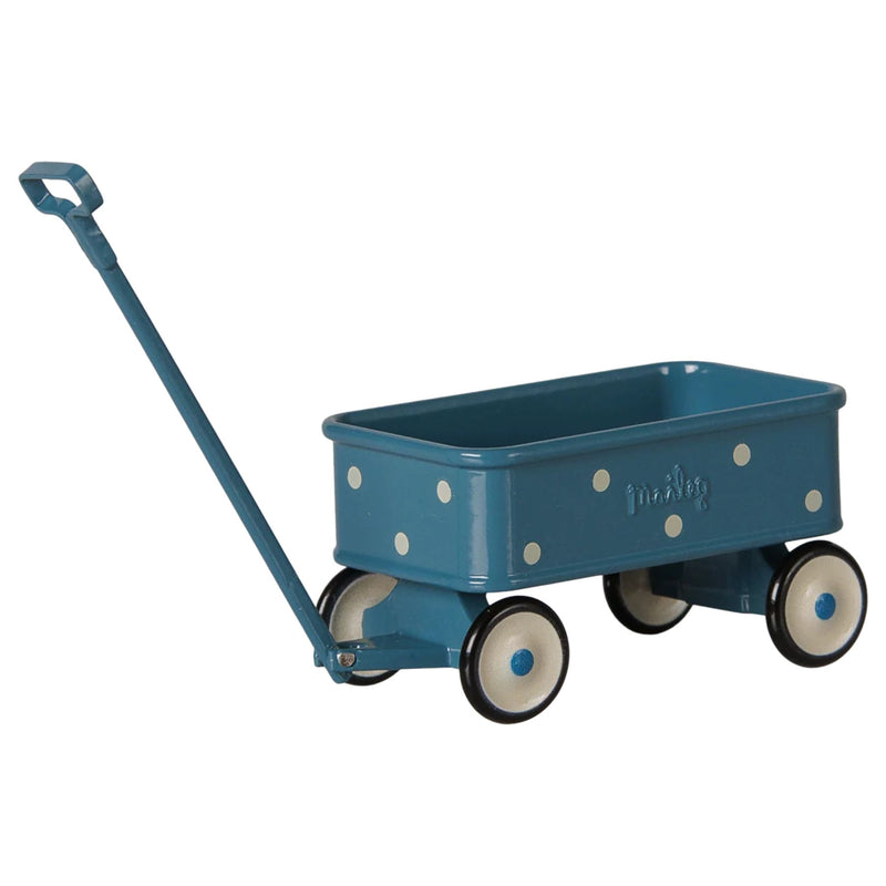 Metal Wagon, Mouse