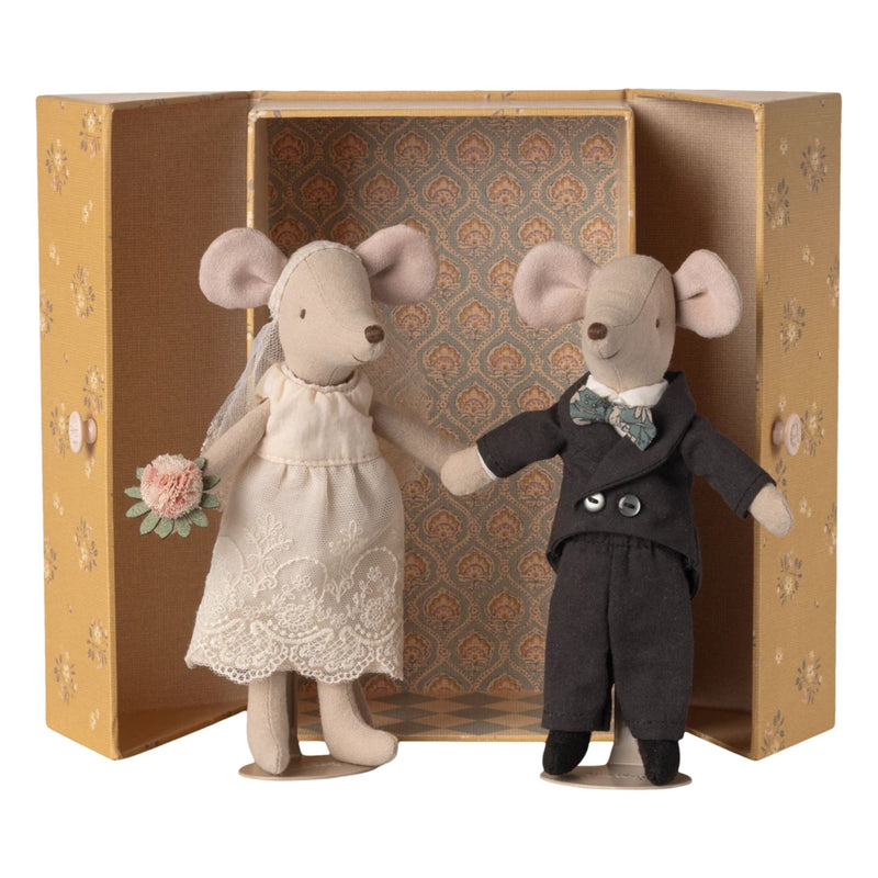 Wedding Mice Couple in Ocher Box, Mum + Dad