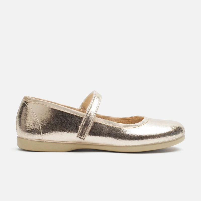 Mary Janes, Mila Gold