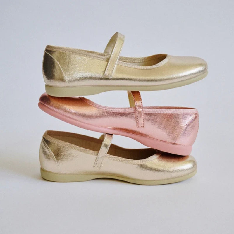 Mary Janes, Mila Gold