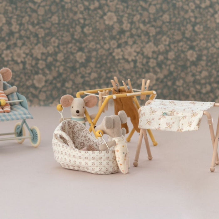 Nursery Table Baby Mouse-Maileg-Simply Green Baby
